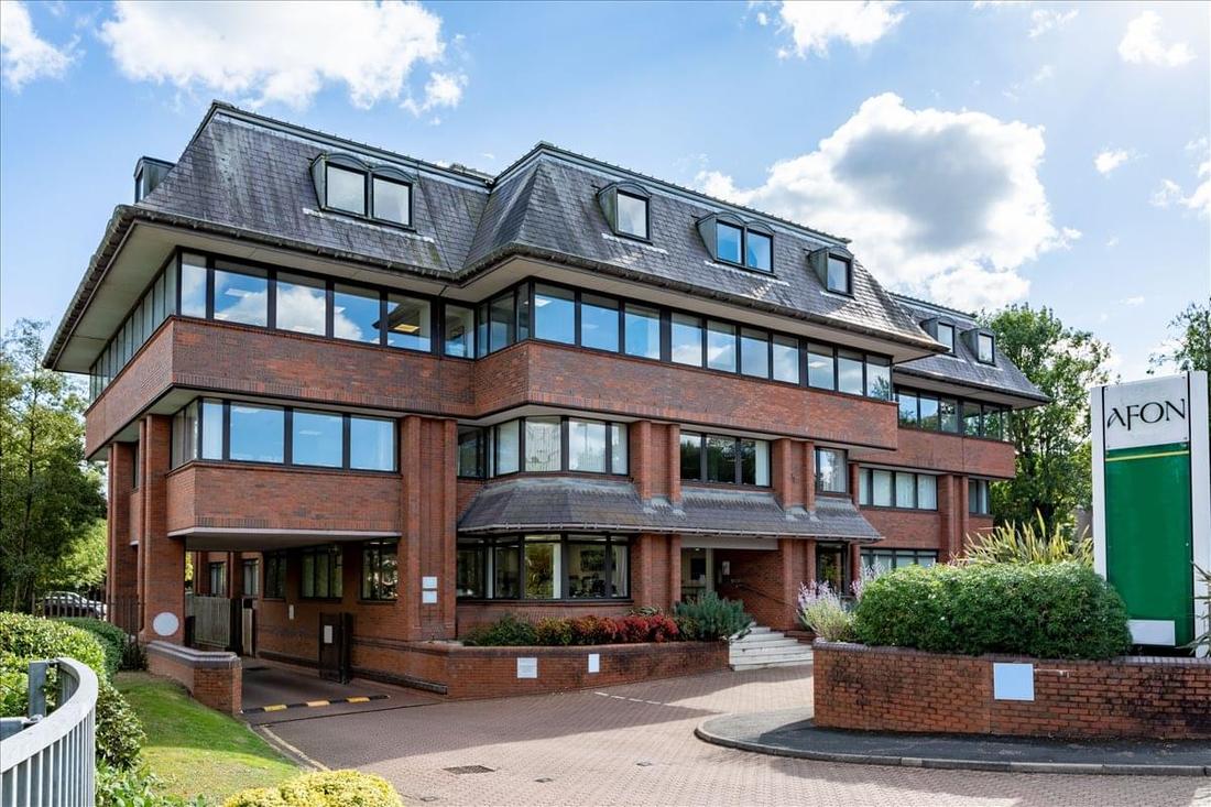 39 commercial properties for rent in Horsham, West Sussex, UK Page 1