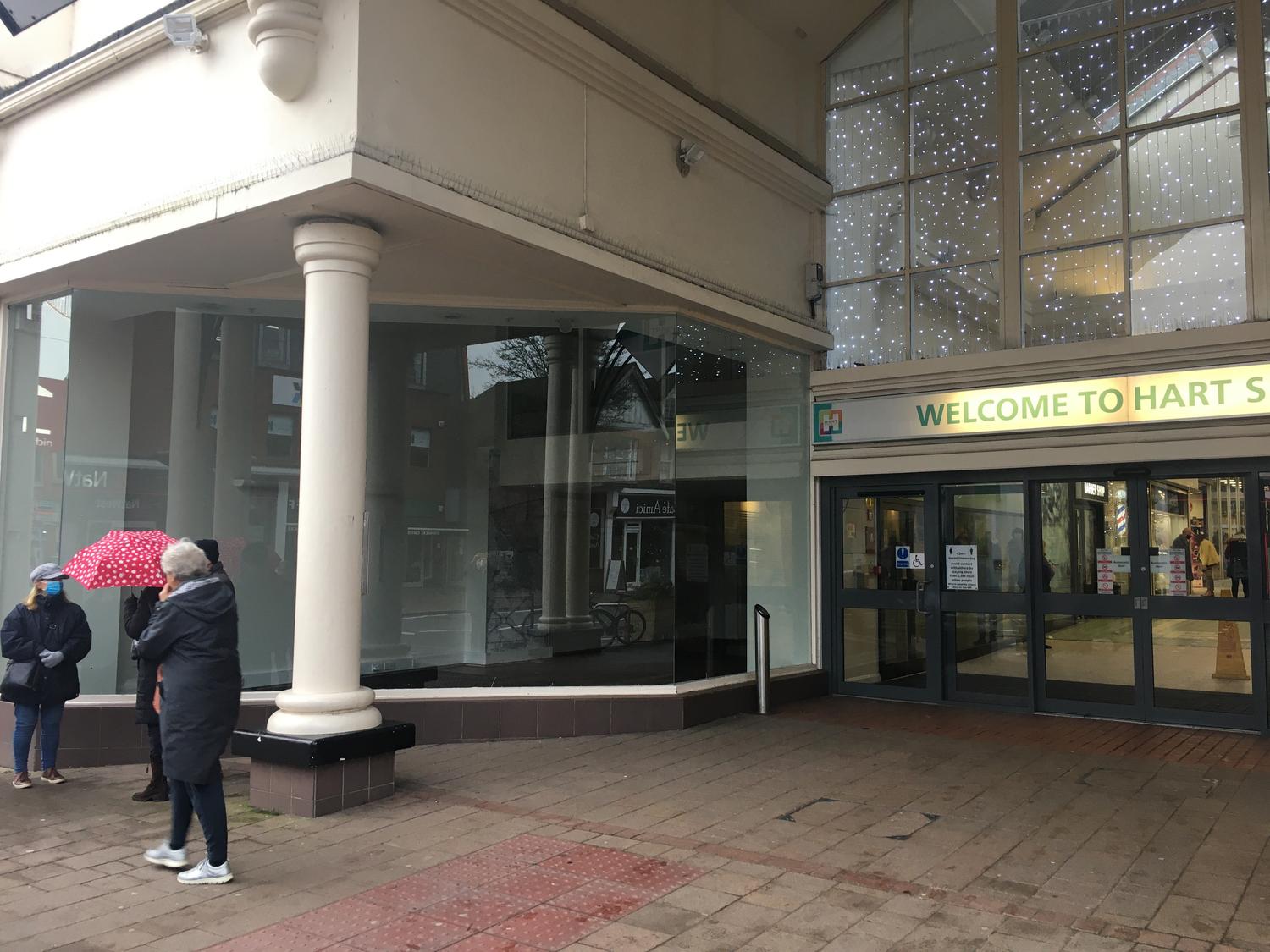 20 commercial properties for rent in Fleet, Hampshire, UK Page 1