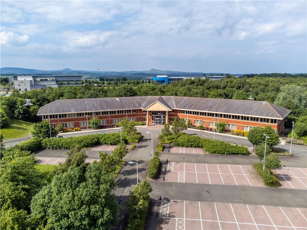 24 commercial properties for sale in Kirkcaldy, Fife, UK Page 1