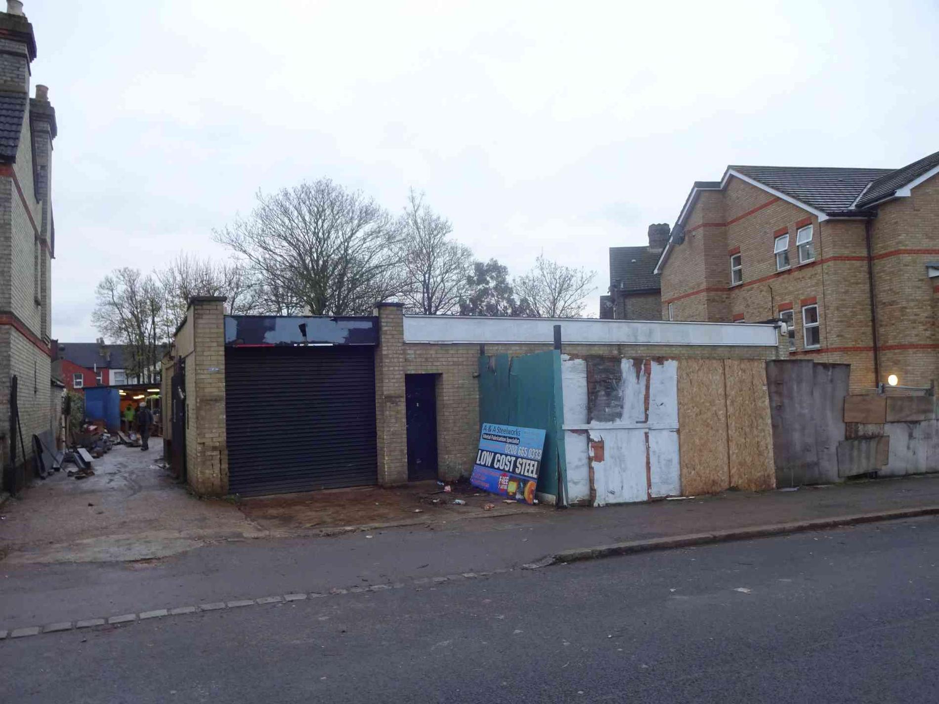 67 commercial land for sale in London (region), UK Page 1